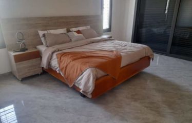 NGUERIGNE : Villa contemporaine de standing en R+1 4 chambres avec piscine à vendre