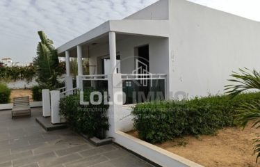 NGAPAROU : Ensemble résidentiel (villas et bungalows) bord de route à vendre