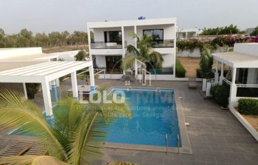 NGAPAROU : Ensemble résidentiel (villas et bungalows) bord de route à vendre