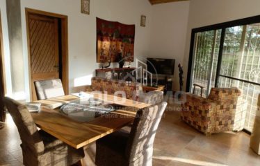 NGAPAROU : Villa-maison d’hôtes avec piscine à vendre
