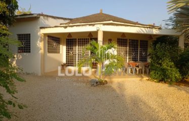NGAPAROU : Villa-maison d’hôtes avec piscine à vendre