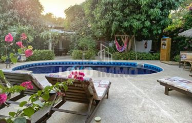 NGAPAROU : Villa-maison d’hôtes avec piscine à vendre