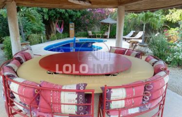 NGAPAROU : Villa-maison d’hôtes avec piscine à vendre