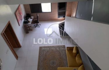 NGAPAROU : Villa contemporaine 6 chambres R+2 à vendre