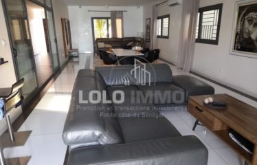 NGAPAROU : Villa contemporaine 6 chambres R+2 à vendre