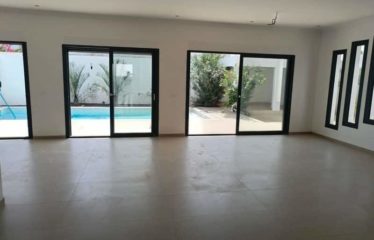 SOMONE : Villa contemporaine neuve de 5 chambres avec piscine à vendre
