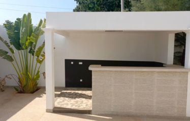 SOMONE : Villa contemporaine neuve de 5 chambres avec piscine à vendre