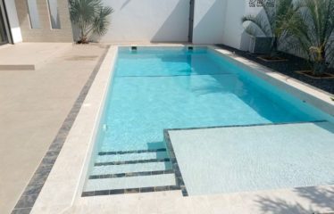 SOMONE : Villa contemporaine neuve de 5 chambres avec piscine à vendre