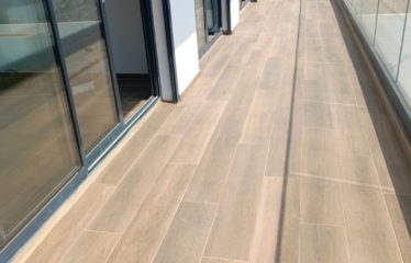 SOMONE : Villa contemporaine neuve de 5 chambres avec piscine à vendre