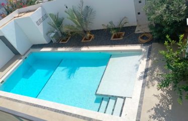 SOMONE : Villa contemporaine neuve de 5 chambres avec piscine à vendre