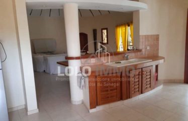 SOMONE : Villa 5 chambres avec piscine bord de la lagune à vendre