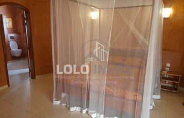 SOMONE : Villa 5 chambres avec piscine bord de la lagune à vendre