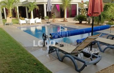 SOMONE : Villa contemporaine plain-pied 3 chambres avec piscine à vendre