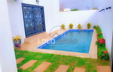 SOMONE : Villa contemporaine 4 chambres avec piscine à vendre