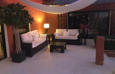 NGAPAROU : Magnifique propriété avec piscine en résidence à vendre
