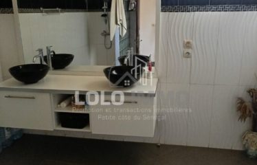 SALY : Belle villa de 4 Chambres avec piscine en mini résidence en BAIL à vendre