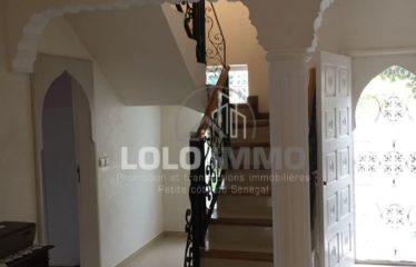 SALY : Villa 5 chambres dans quartier résidentiel avec piscine à vendre