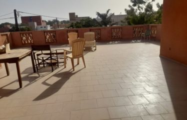 NGAPAROU : Appartement T2 avec piscine à louer – location longue durée