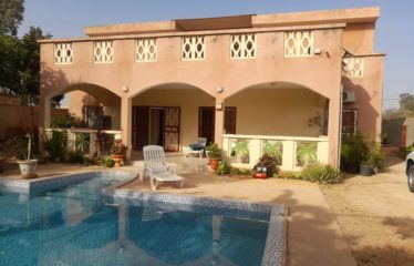 NGAPAROU : Appartement T2 avec piscine à louer – location longue durée