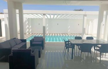 NGUERIGNE : Villa contemporaine de 3 chambres avec piscine à louer