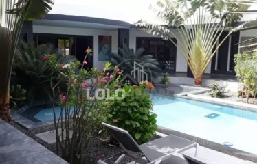 NGUERIGNE : Villa haut standing 4 chambres avec piscine à vendre – Promotion