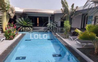 NGUERIGNE : Villa haut standing 4 chambres avec piscine à vendre – Promotion
