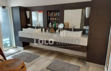 NGUERIGNE : Villa haut standing 4 chambres avec piscine à vendre – Promotion