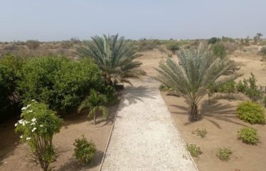 MBODIENNE : Villa et sa dépendance sur une parcelle de 1600m2 à vendre