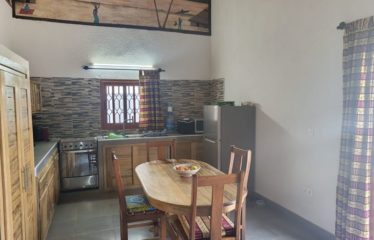 WARANG : Charmante villa privative avec piscine + 1 appartement T2 autonome à vendre