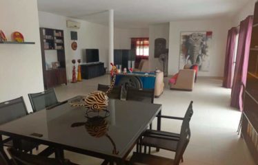 WARANG : Charmante villa de 3 chambres avec piscine à vendre