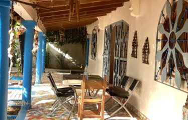 WARANG : Villa à vendre 3 chambres + 4 éléments locatifs