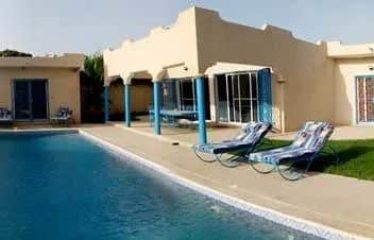 WARANG : Villa à vendre de 4 chambres avec piscine