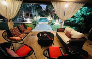 NIANING : Sublime villa de 4 chambres avec piscine en résidence à vendre