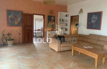 NIANING : Villa R+1 pieds dans l’eau 3 chambres à vendre