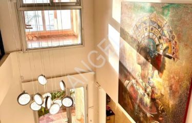 DAKAR NGOR : Très belle villa au Virage Pied dans l’eau avec piscine et vue sur mer