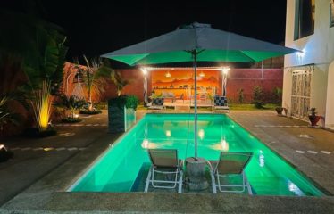 WARANG : Villa 5 chambres avec piscine à vendre