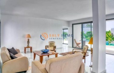POINTE SARÈNE : Charmante villa de plain-pied à Pointe Sarène à deux pas de la plage