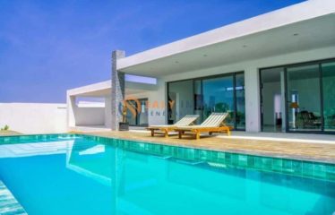 POINTE SARÈNE : Charmante villa de plain-pied à Pointe Sarène à deux pas de la plage