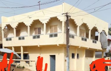 KEUR MASSAR : Villa r+1 à vendre