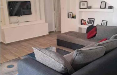 SOMONE : Villa r+1 contemporaine 3 chambres avec piscine à vendre