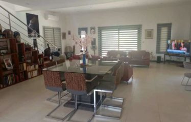 NGUERIGNE : Villa contemporaine 4 chambres avec piscine à vendre