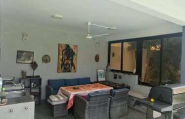 NGUERIGNE : Villa contemporaine 4 chambres avec piscine à vendre