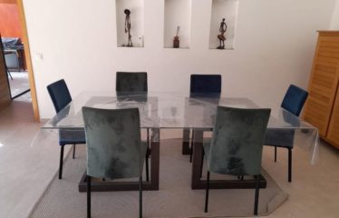 NGAPAROU : Magnifique propriété avec piscine en résidence à vendre