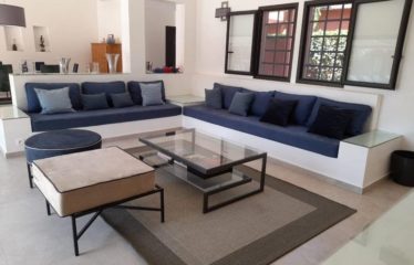 NGAPAROU : Magnifique propriété avec piscine en résidence à vendre