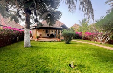 SALY : Belle villa en résidence pied dans l’eau – titre foncier