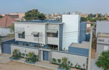 SALY : Villa 5 chambres avec piscine en Titre Foncier à vendre