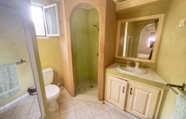 SALY : Villa pied dans l’eau à vendre en résidence