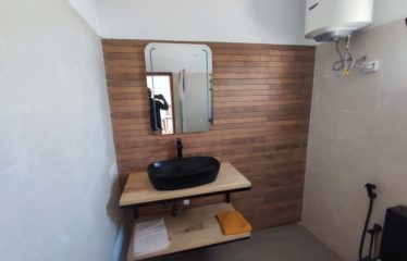 SOMONE Villa contemporaine avec piscine à vendre