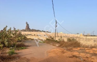 DAKAR MAMELLES : Terrain à vendre titre foncier