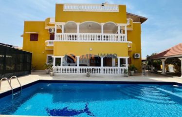 SALY : Villa R+1 1700 m² de terrain à vendre